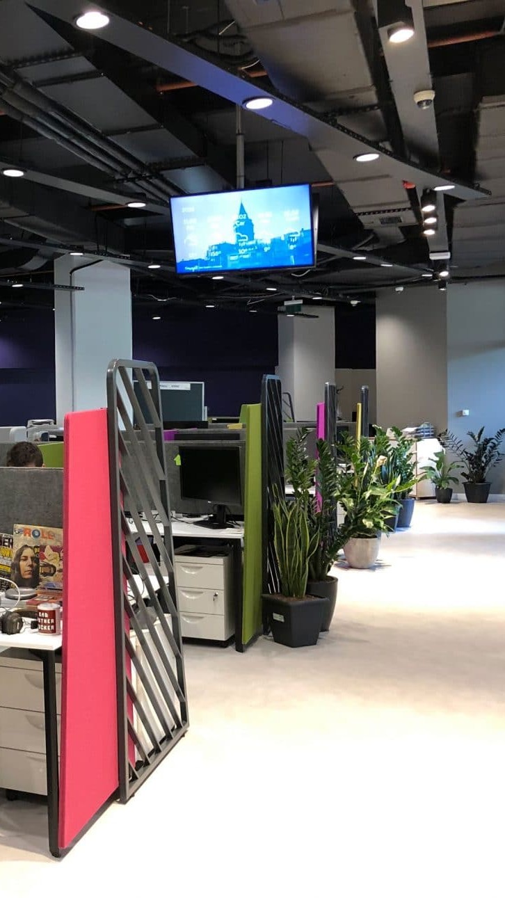 commencis office