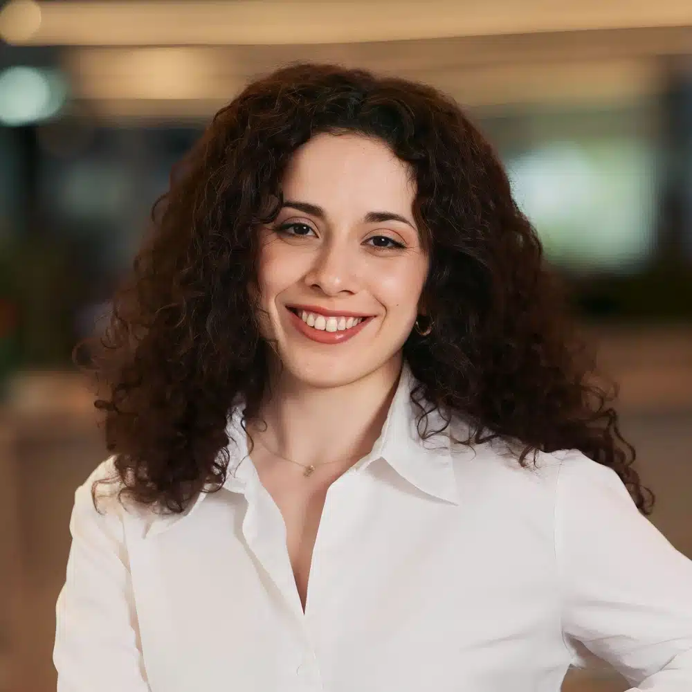 Zeynep Ayhan